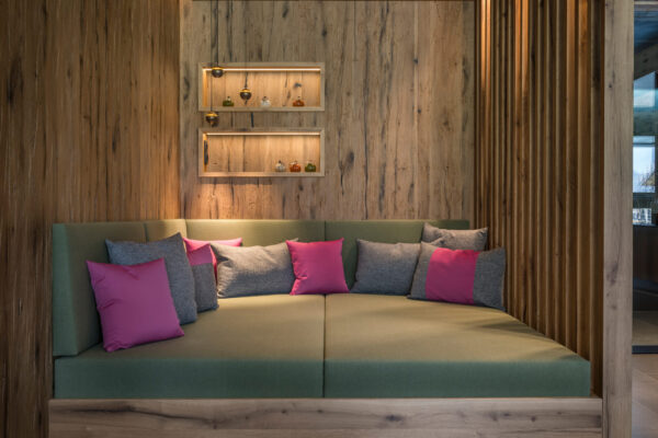 Das Foto darf ausschließlich für PR- und Marketingmaßnahmen der Alpengasthof Grüner GmbH - Außerwaldstraße 19 - 6450 Sölden - Österreich räumlich und zeitlich unbegrenzt verwendet werden. Das Copyright verbleibt beim Bildautor Günter Standl (www.guenterstandl.de). Jegliche werbliche Nutzung Dritter ist mit dem Bildautor gesondert zu vereinbaren. Der Bildautor stellt das gelieferte Bildmaterial nicht von Rechten Dritter frei. Etwaige Ansprüche Dritter fallen in den Verantwortungsbereich des Bildnutzers.