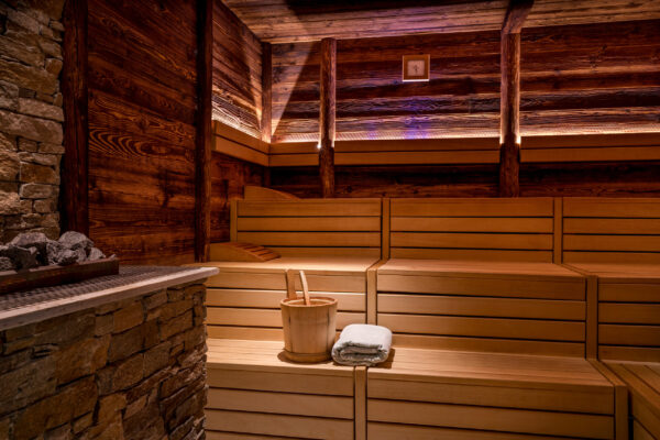 Das Foto darf ausschließlich für PR- und Marketingmaßnahmen der Alpengasthof Grüner GmbH - Außerwaldstraße 19 - 6450 Sölden - Österreich räumlich und zeitlich unbegrenzt verwendet werden. Das Copyright verbleibt beim Bildautor Günter Standl (www.guenterstandl.de). Jegliche werbliche Nutzung Dritter ist mit dem Bildautor gesondert zu vereinbaren. Der Bildautor stellt das gelieferte Bildmaterial nicht von Rechten Dritter frei. Etwaige Ansprüche Dritter fallen in den Verantwortungsbereich des Bildnutzers.